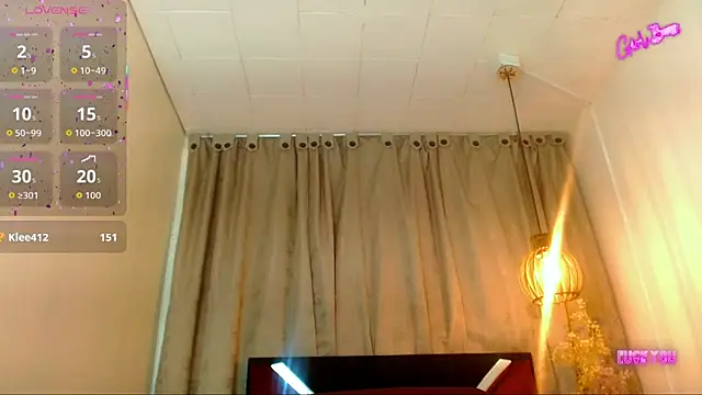 katha_Crawford webcam