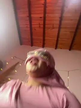 maisa_issa (F young) - SPIT PUSSY AND SLAP