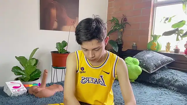 Andy_Belier23 Live Webcam on Stripchat