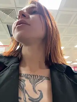 RosieSecret Live Webcam on Stripchat