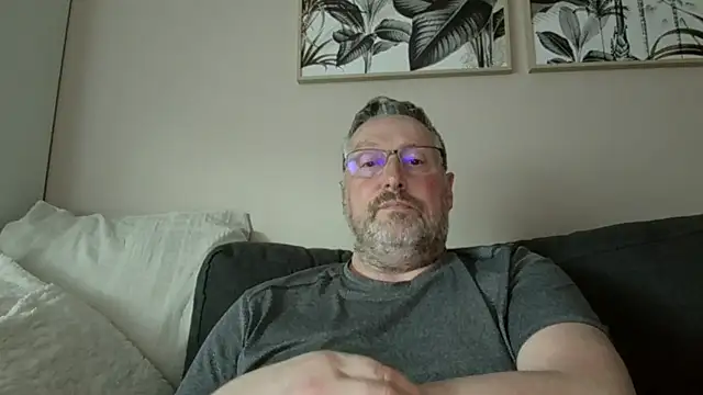 doudou310 - Doudou310's free webcam - UK Sex Cams