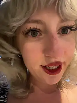 RonnieKiss Live Webcam on Stripchat