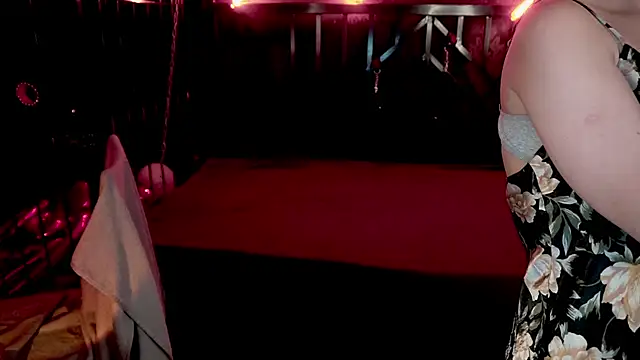 liviashy - LiviaShy's free webcam - UK Sex Cams