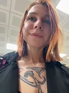 rosiesecret (F young) - Remove my bra and shake naked tits RISKY