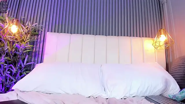 live strip chat AnaisClark