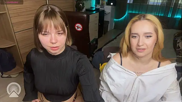 xxx_sandra_ Live Webcam on Stripchat