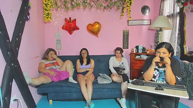 lesbiancuple live sex cam