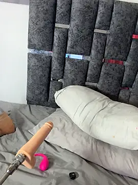 Webcam Model (Natasharuso)  is live.Free join now!