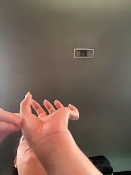 eva_stark10 (G young) - Help me squirt FASTER💦🙈😈