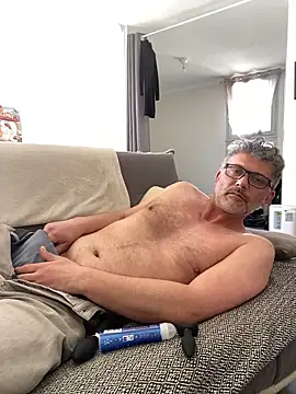 max219 (Ask my age) - Met moi nu