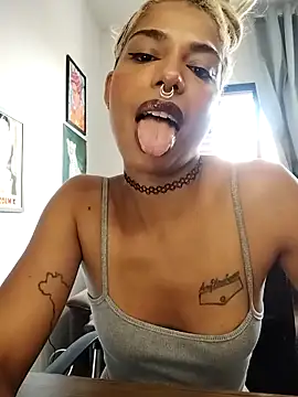 helenoir (Ask my age) - Plug no cuzinho/Plug in the ass