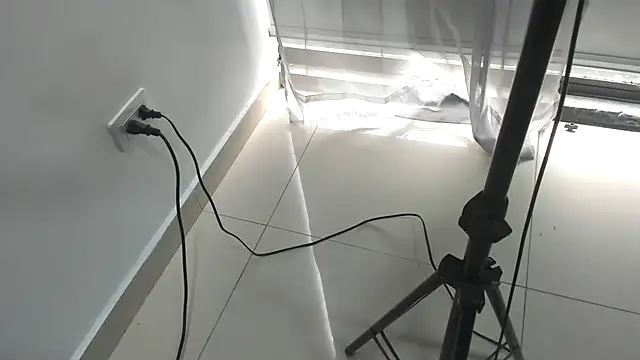 hunterheat_ - HunterHeat_'s free webcam - UK Sex Cams