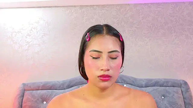 yesyhills - YesyHills's free webcam - UK Sex Cams