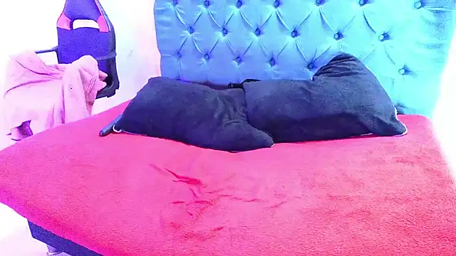 vainiladream - VAINILADREAM's free webcam - UK Sex Cams