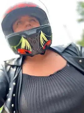 -mia1 (Ask my age) - TOPLESS X 3 MIN MOTORCYCLE🍒TICKET