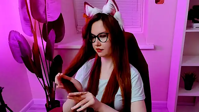 carolgiggly - CarolGiggly's free webcam - UK Sex Cams