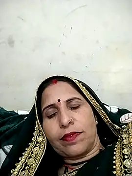 Webcam Model (Hot_liya54)  is live.Free join now!