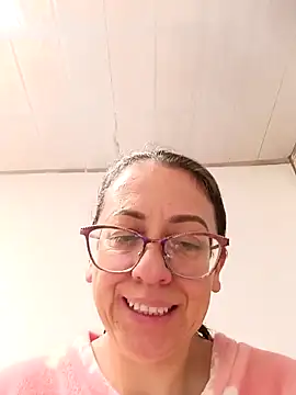 Webcam Model (miss_hanna07) is live