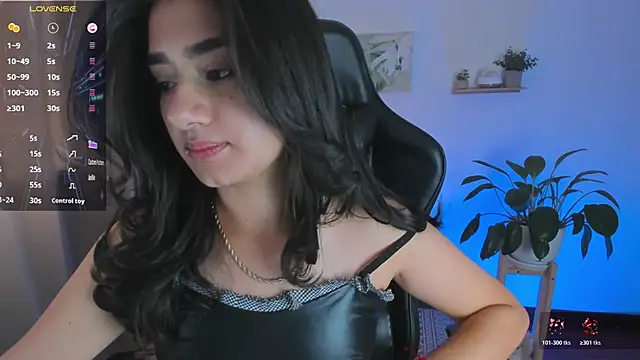 annadu011 - Annadu011's free webcam - UK Sex Cams