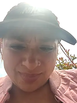 mariana-94 - Mariana-94's free webcam - UK Sex Cams