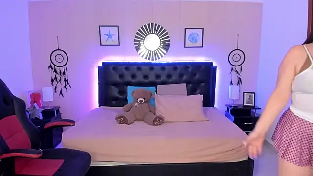 lolavillalobos - LolaVillalobos's free webcam - UK Sex Cams