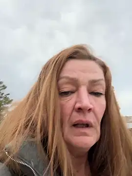 Webcam Model (Milf-Gabi)  is live.Free join now!