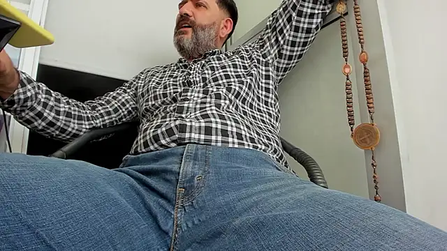 Maxi_thebig_daddy live sex cam