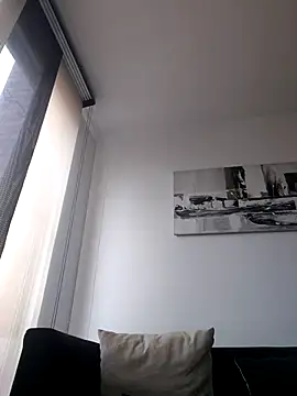 latiinvenushot - Latiinvenushot's free webcam - UK Sex Cams