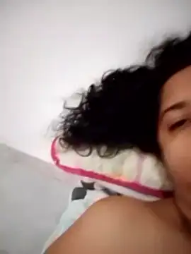 Webcam Model (hotaniani) is live