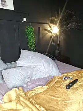 Webcam Model (brandi_bae1) is live