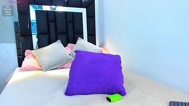 elian_7 - Elian_7's free webcam - UK Sex Cams