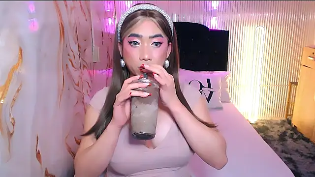 SelfsuckmyBigBanna webcam