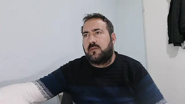 mio_jaks (Ask my age) - Does anyone want sperm? :wanker: