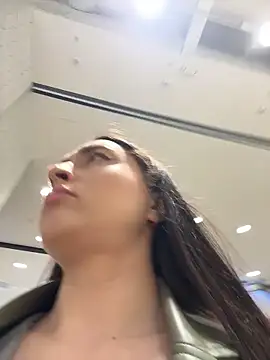 Holly_Play live sex cam