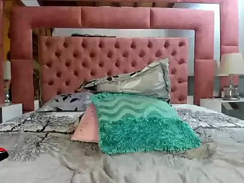 briana_wonder69xxx webcam