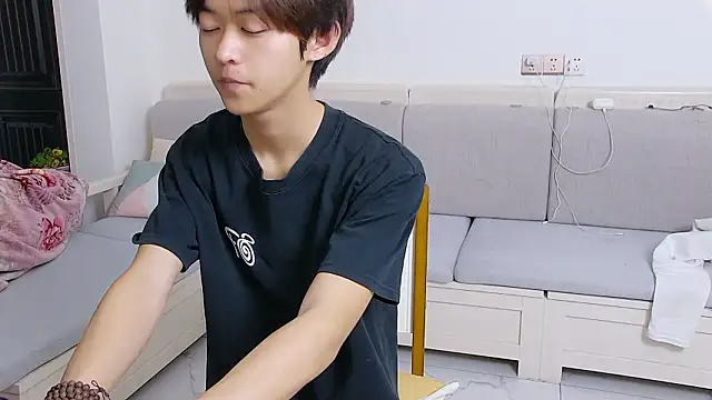 buding-001's live cam