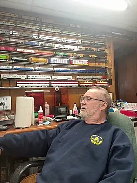 jcaspen (M grandpa) - 10000 token for medical bill