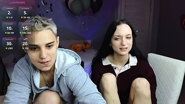 LuxuryLoverss webcam