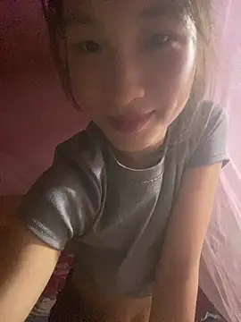 jolly9988 (F teen) - Ước được bụt thương