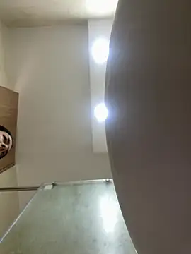 Webcam Model (Nicollemays)  is live.Free join now!