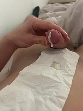 yourfavdick02 (M twink) - abspritzen