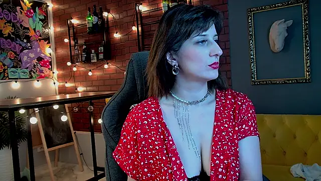 emmawheelers - EmmaWheelers's free webcam