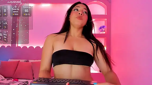 holy_lux (F teen) - cum on my ass