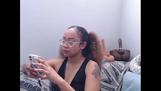 rylreese (F young) - oil ass & twerk