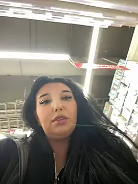 Tisha_Busty live sex cam