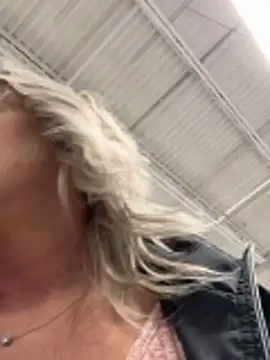 Cherry-red-xo live cam profile