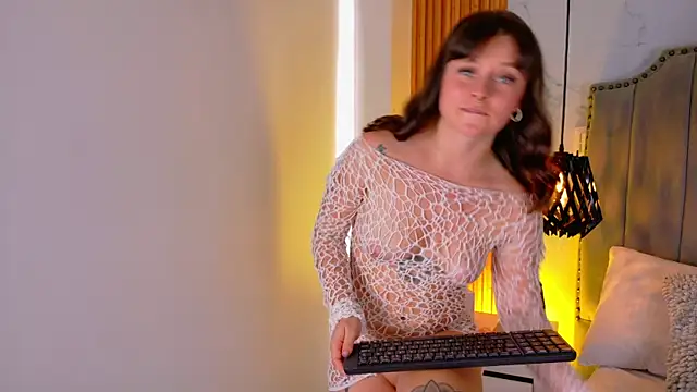 carrie_gb - Carrie_GB's free webcam