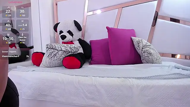 tatikanyx - Tatikanyx's free webcam - UK Sex Cams