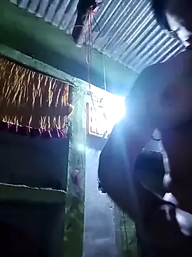 Webcam Model (Haliya88)  is live.Free join now!