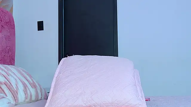 kendal_rossi - Kendal_rossi's free webcam - UK Sex Cams